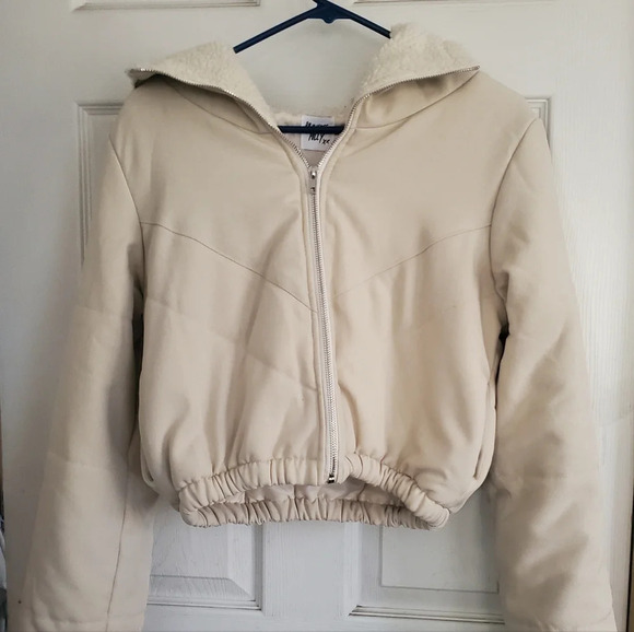 Princess Polly cropped cream hooded zip up puffer jacket,size m/l - Picture 2 of 7